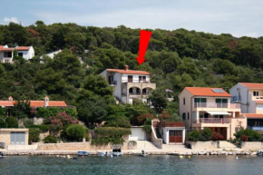 Apartments by the sea Tisno, Murter - 5142